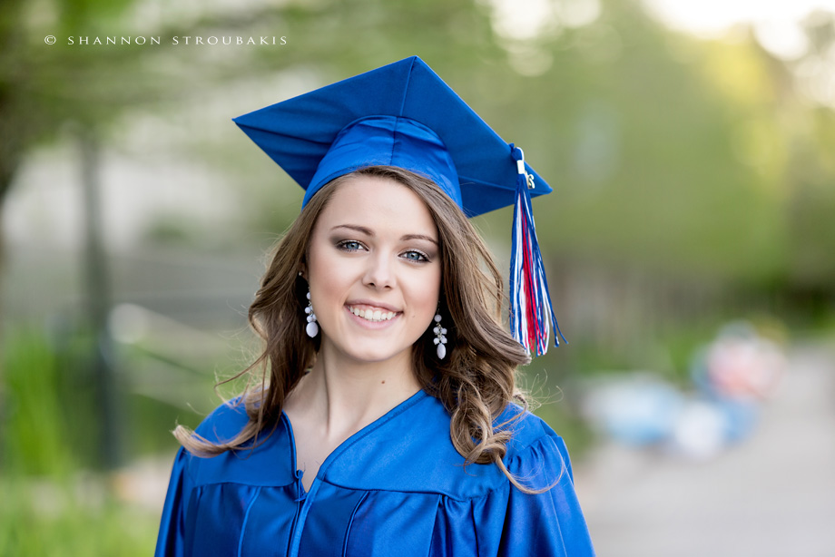 Graduation Pictures in the Woodlands – Cap and Gown Portraits ...