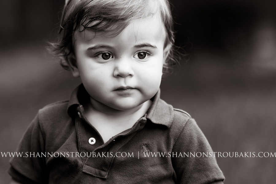 family outdoor session in the woodlands with grandparents