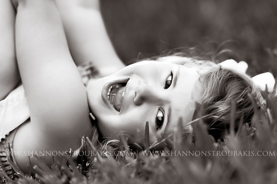 outdoor mini sessions for children for fall portraits in the woodlands