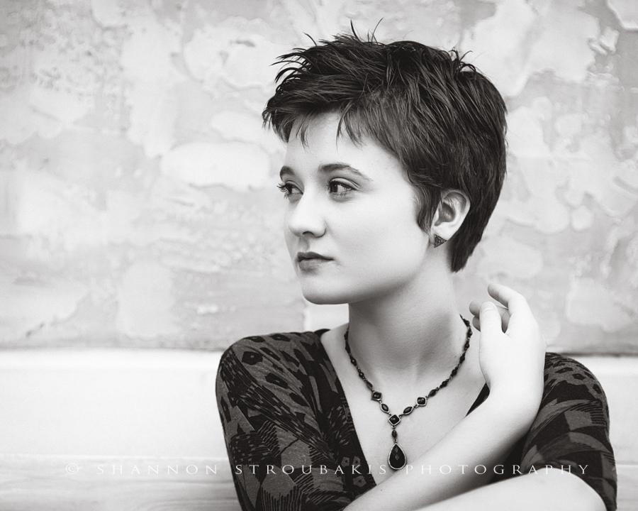 black and white senior portraits in the woodlands at market street for glamour urban