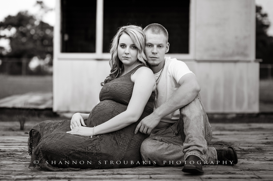 artistic black and white maternity session in spring tx