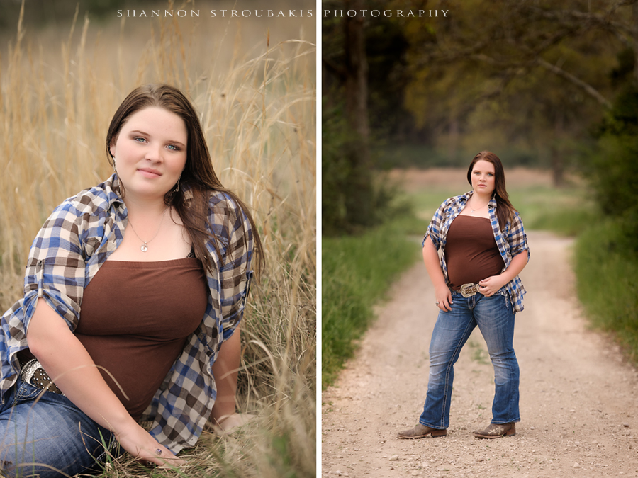 senior portraits in a field and country road in the woodlands