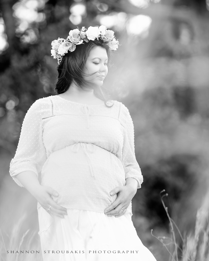 maternity-sessions-in-the-woodlands