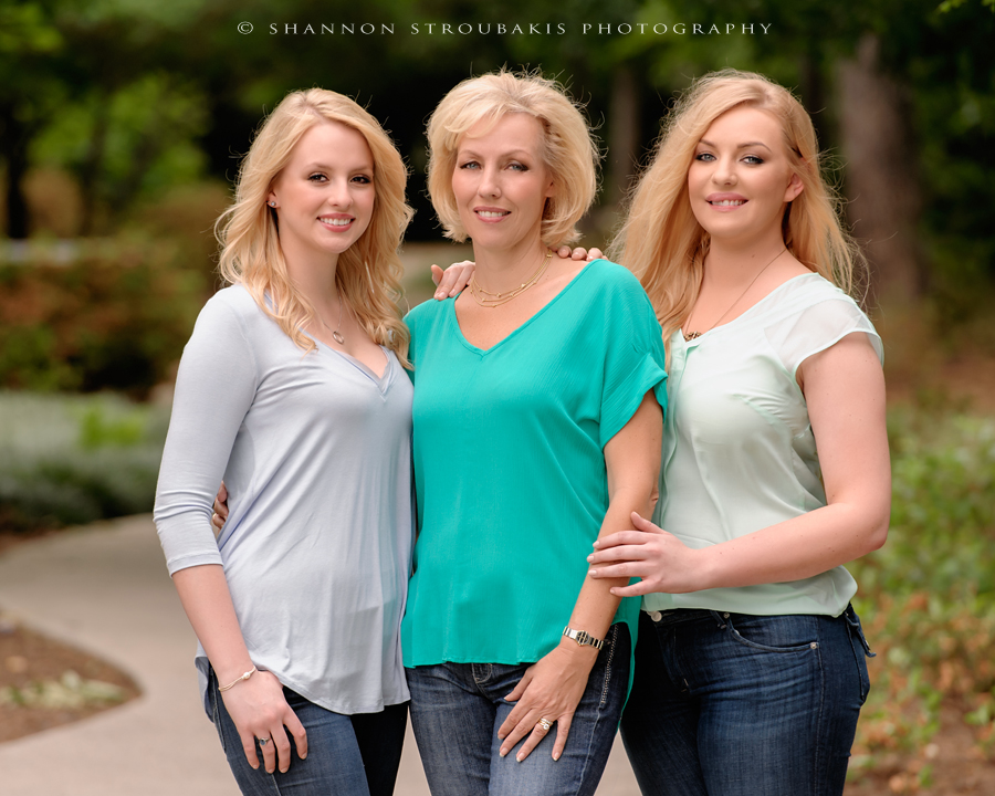 mother daughter portraits the woodlands and spring tx outdoors 