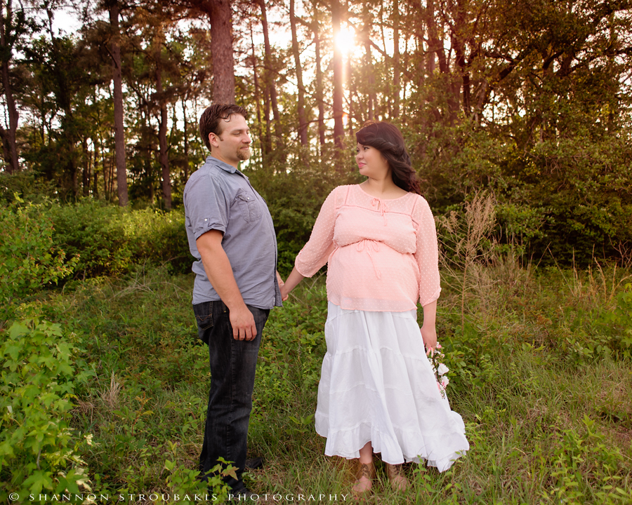 styled-maternity-shoot-the-woodlands