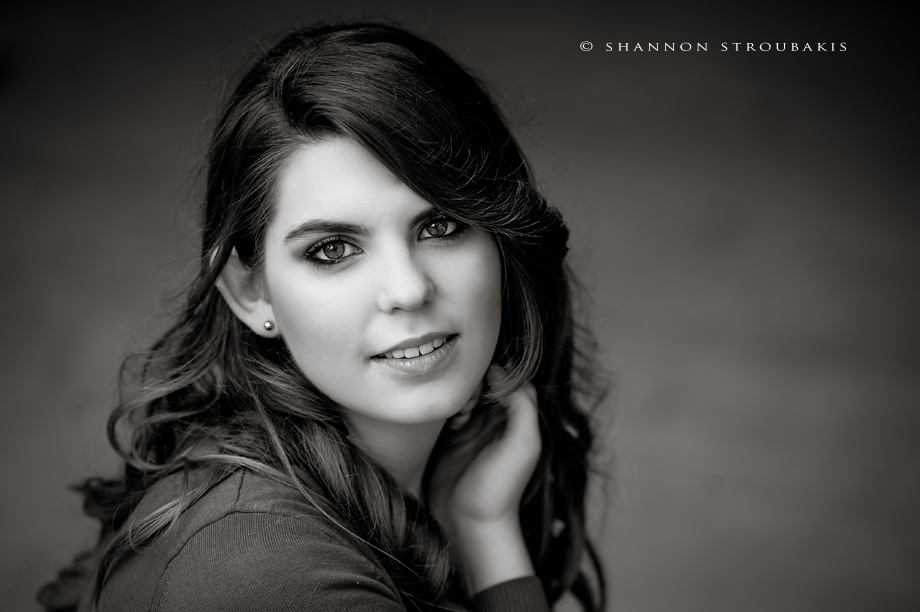 edgy-senior-portraits-the-woodlands