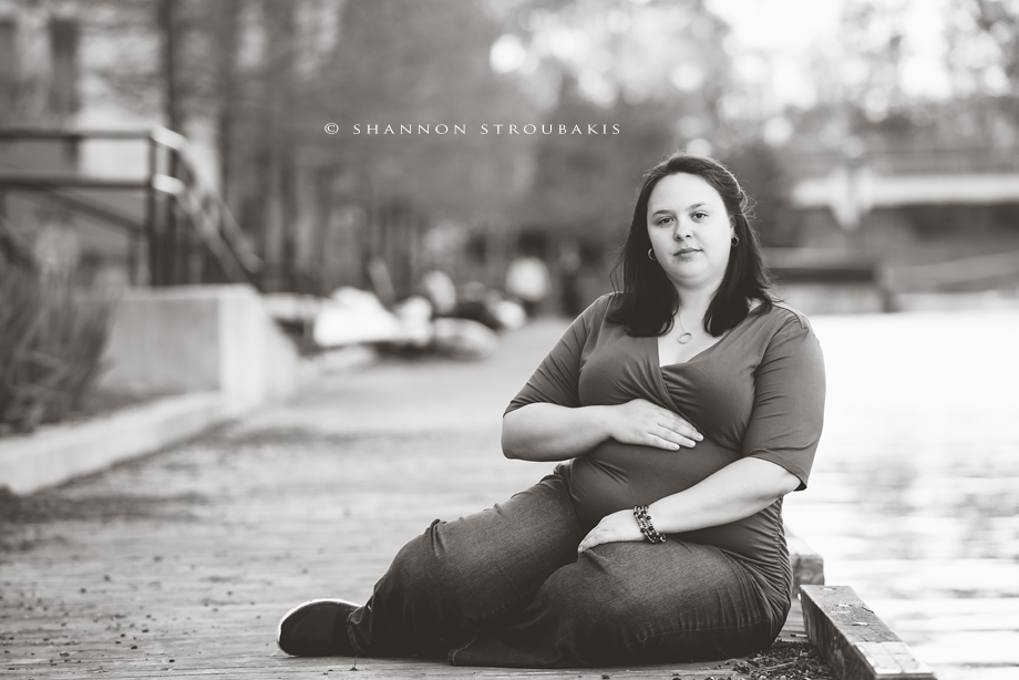 the-woodlands-maternity-photographer