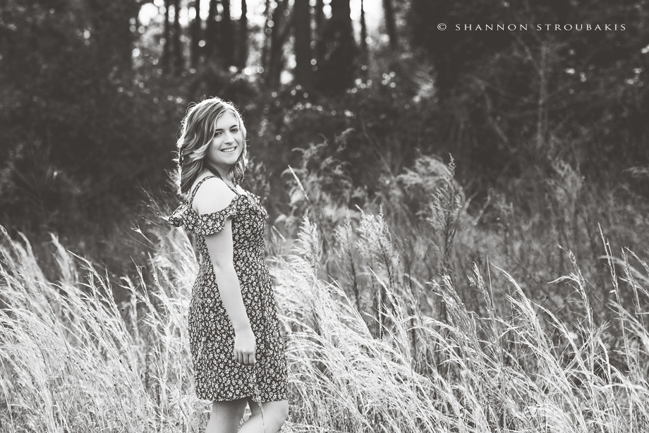 country-style-senior-portraits-the-woodlands