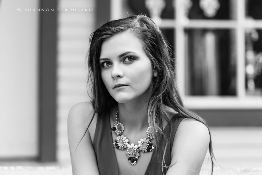 dramatic-senior-pictures-the-woodlands