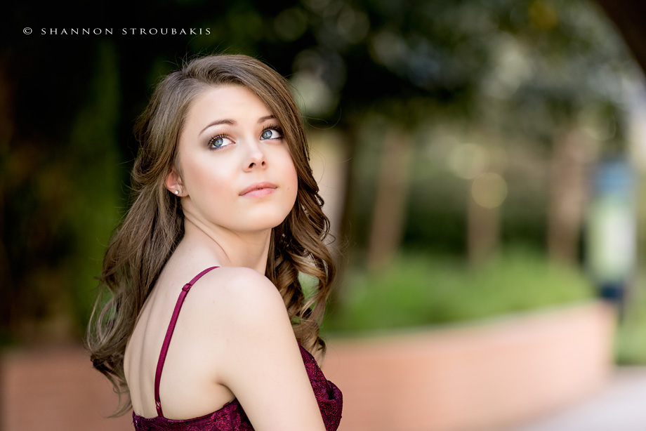 elegant-senior-portraits-the-woodlands