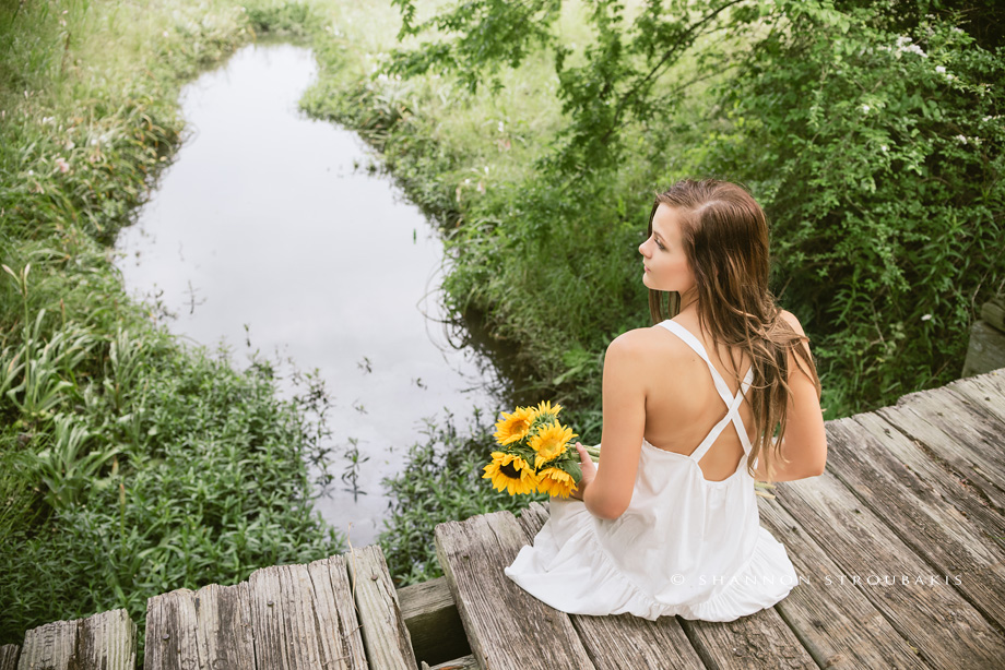 senior-pictures-in-old-town-spring