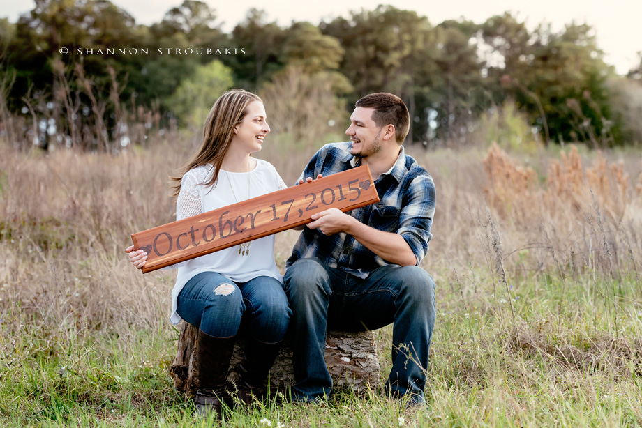 engagement photographer in the woodlands