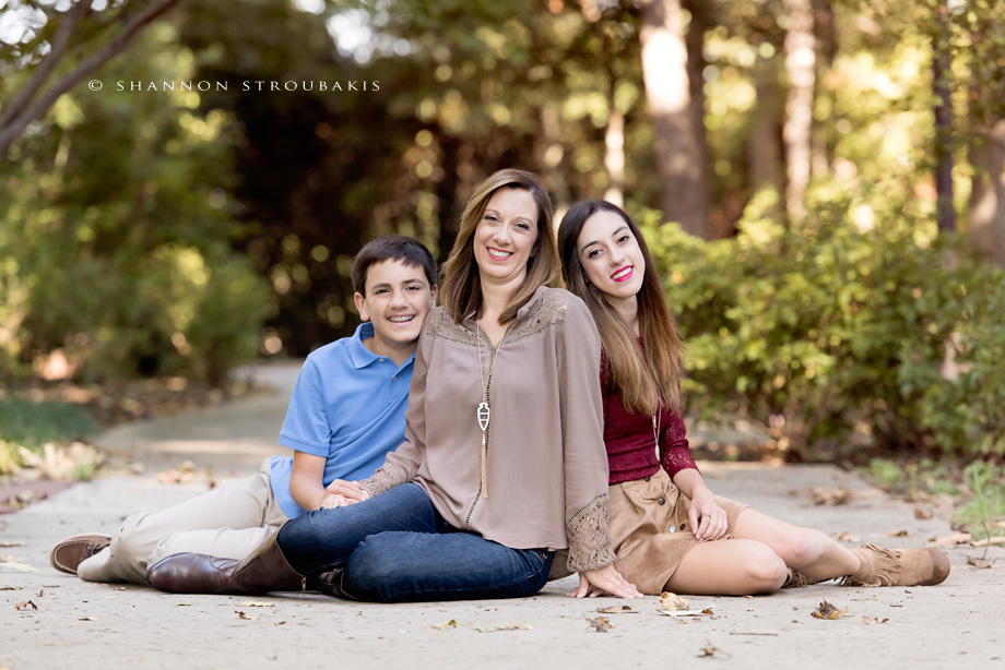 fun-natural-family-portraits