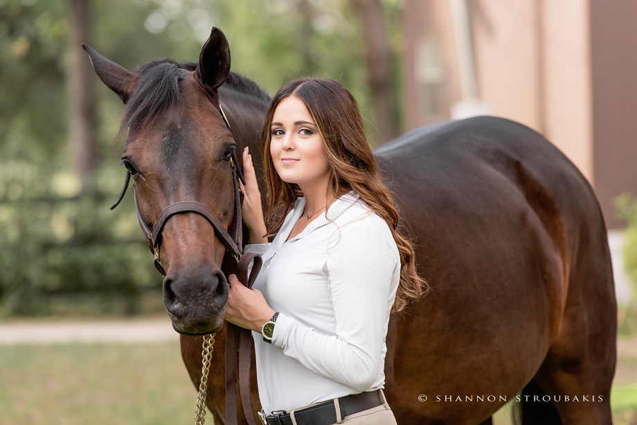 senior-pictures-with-horses