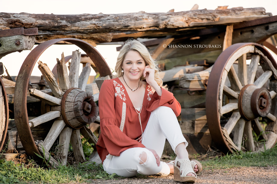 country-style-senior-pictures