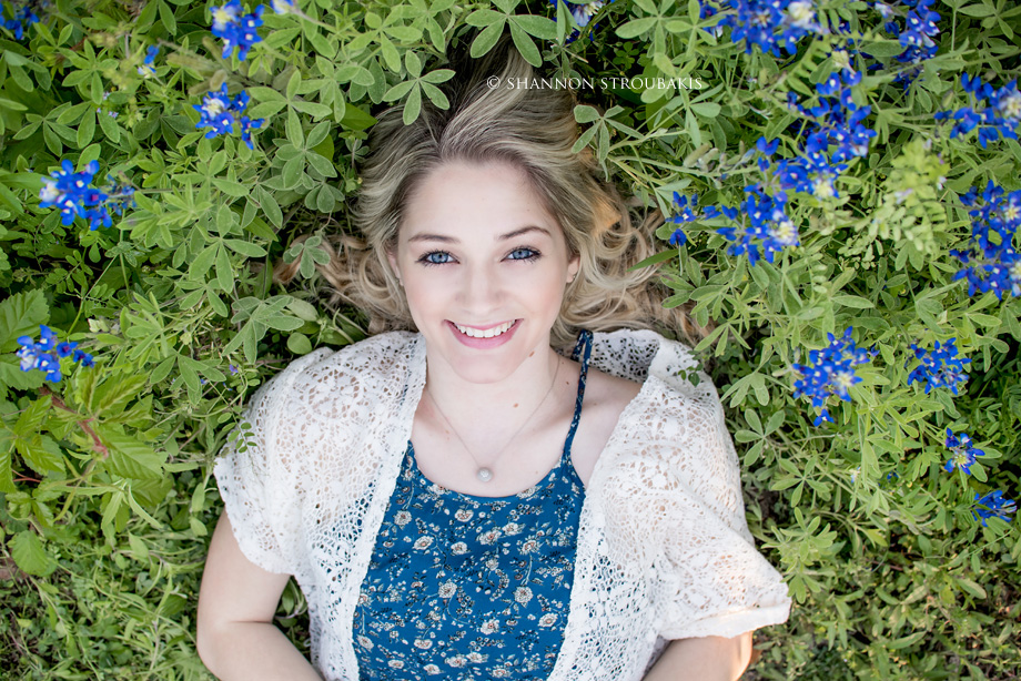 the-woodlands-senior-pictures-bluebonnets