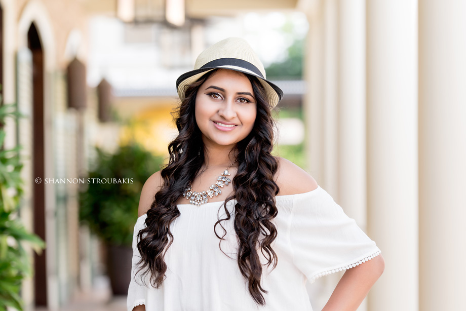 senior-portraits-market-street-the-woodlands