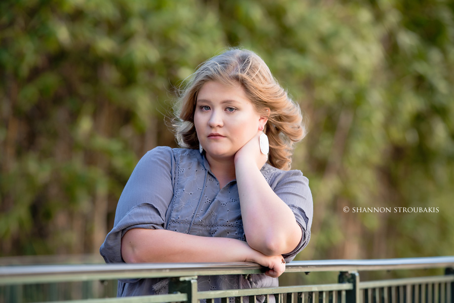 senior photography in the woodlands