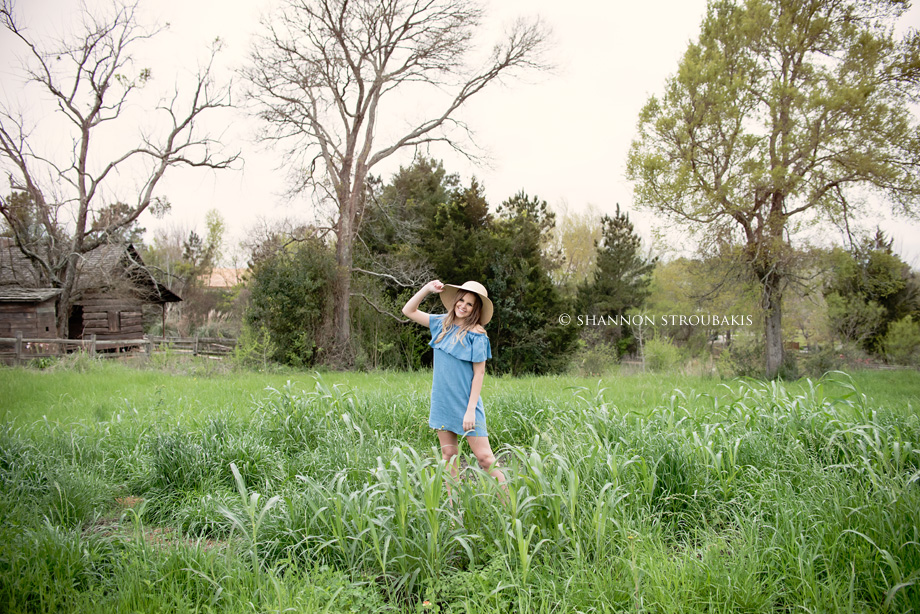the woodlands field portraits seniors