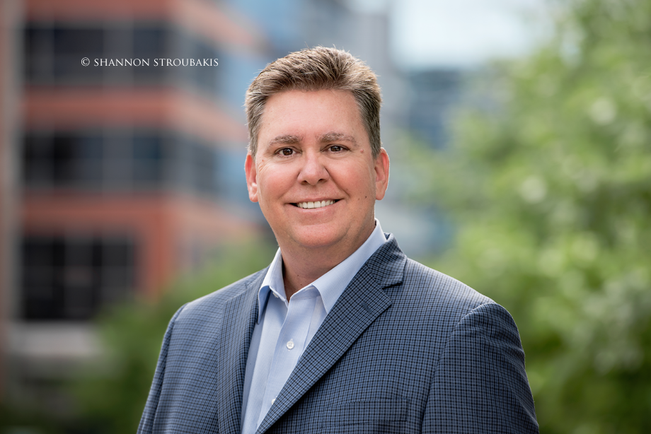 IT industry headshots in a cosmpolitan background for professional headshots