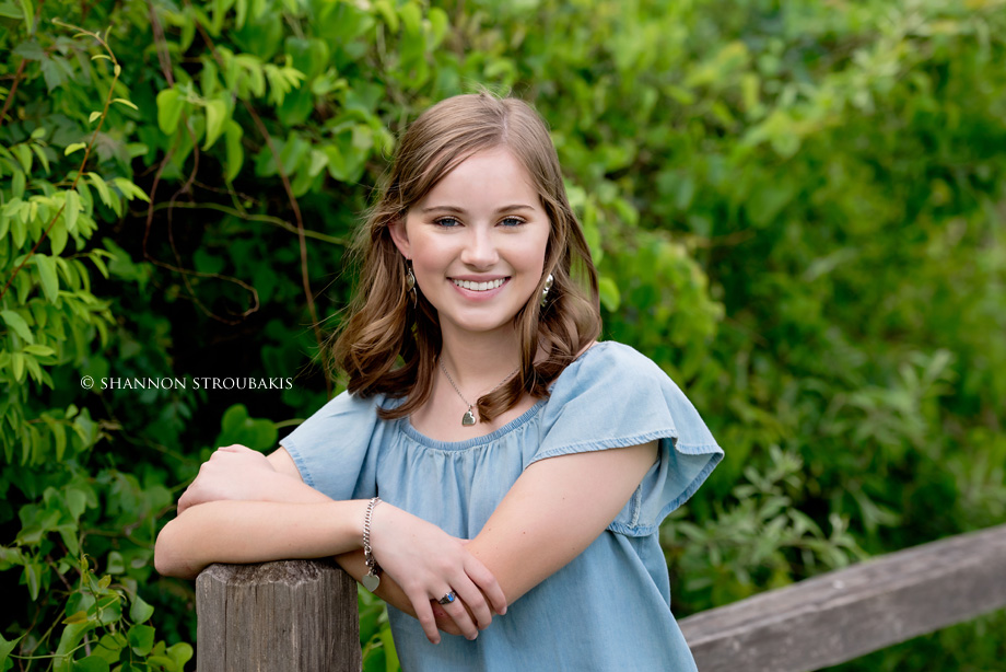 natural girls senior pictures the woodlands