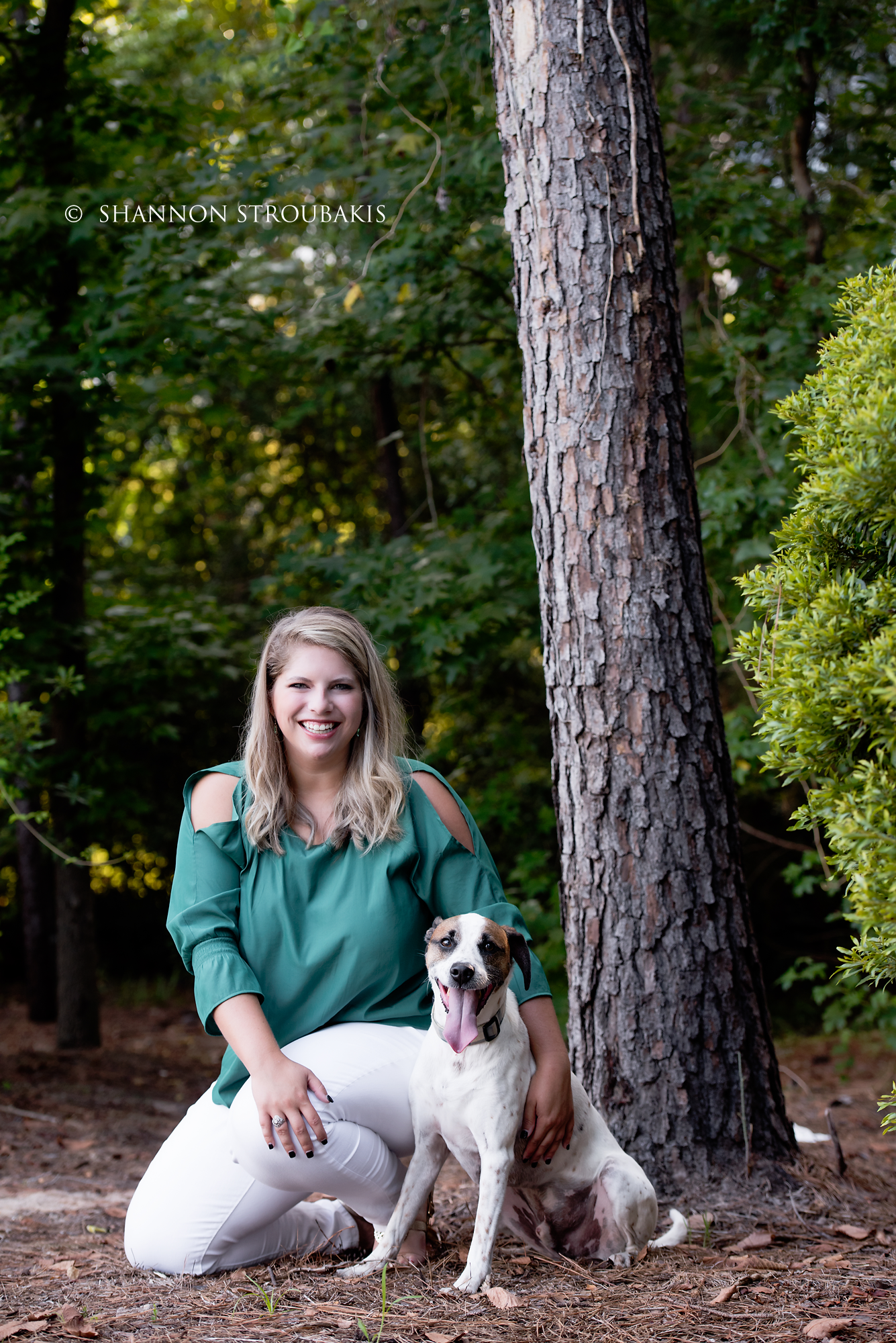 headshots in the woodlands with animals and pets